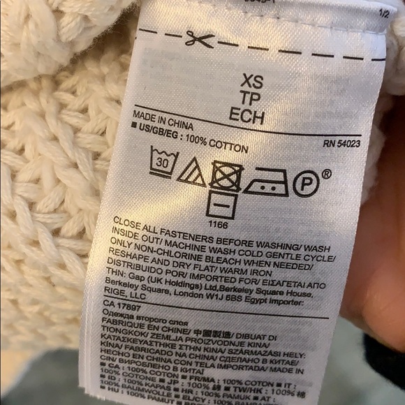 NWT gorgeous knit sweater - Picture 7 of 8